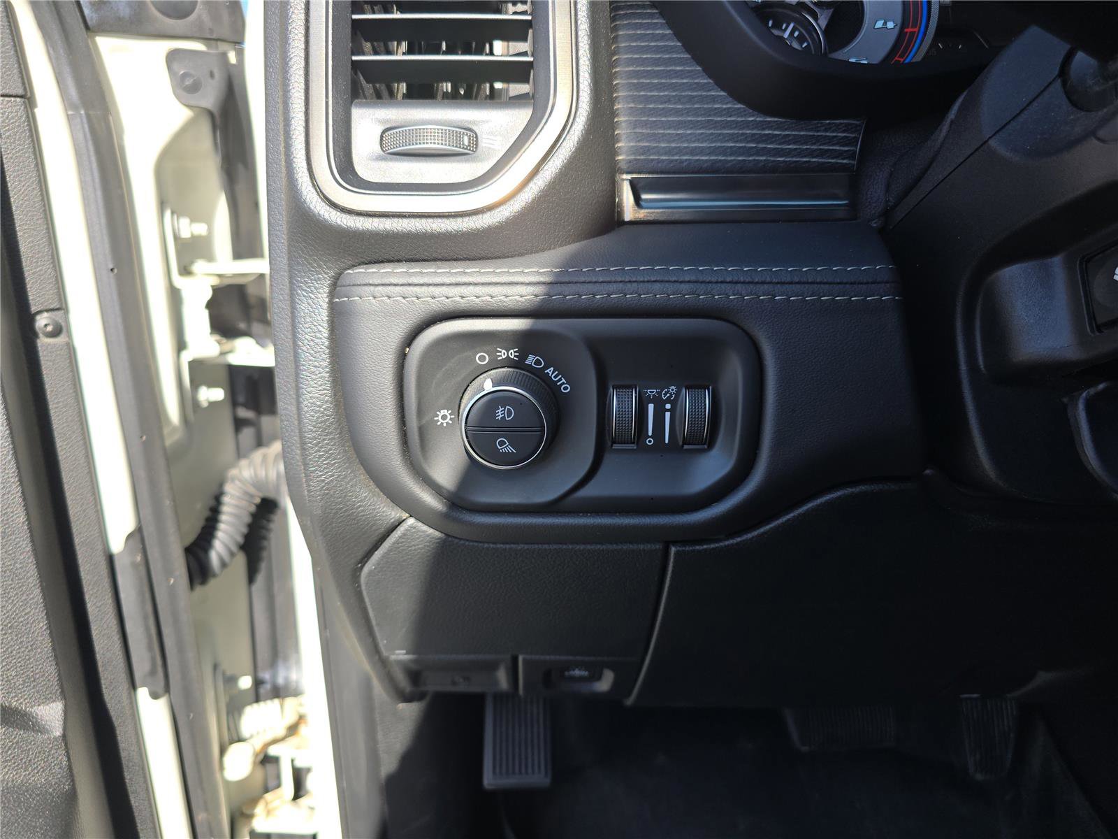 Used 2021 RAM 2500 Limited image 34