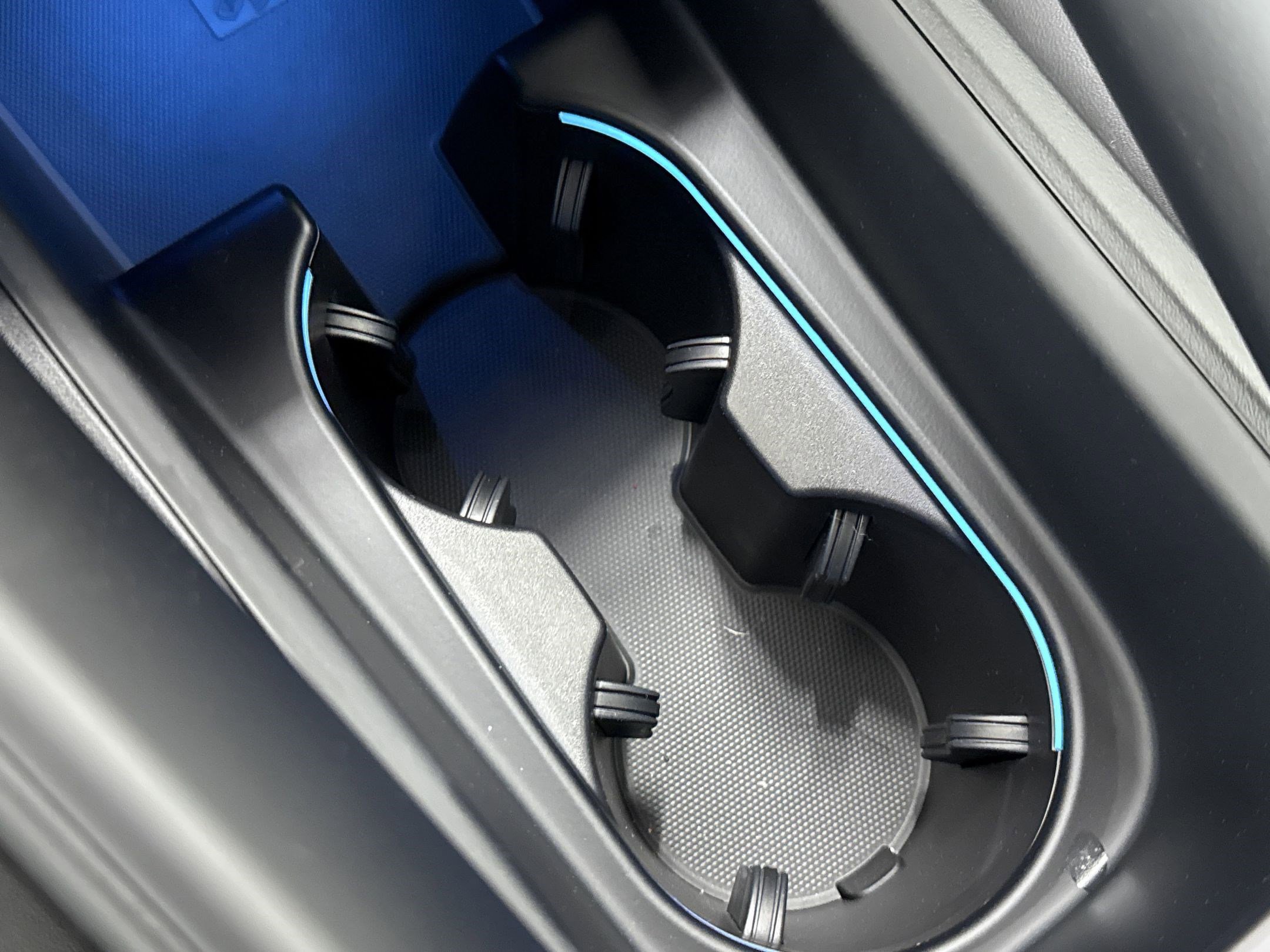 Used 2024 Porsche Macan 4 Electric image 31