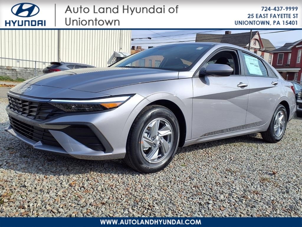 New 2026 Hyundai Elantra SE