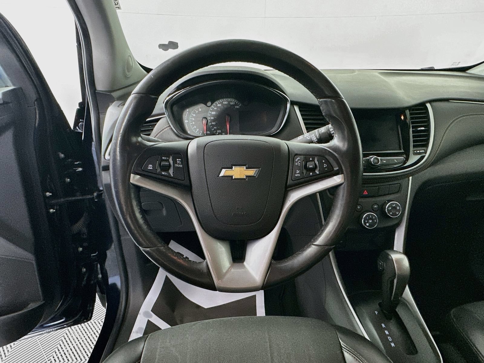 Used 2022 Chevrolet Trax LT w/ Driver Confidence Package AWD/4WD image 11