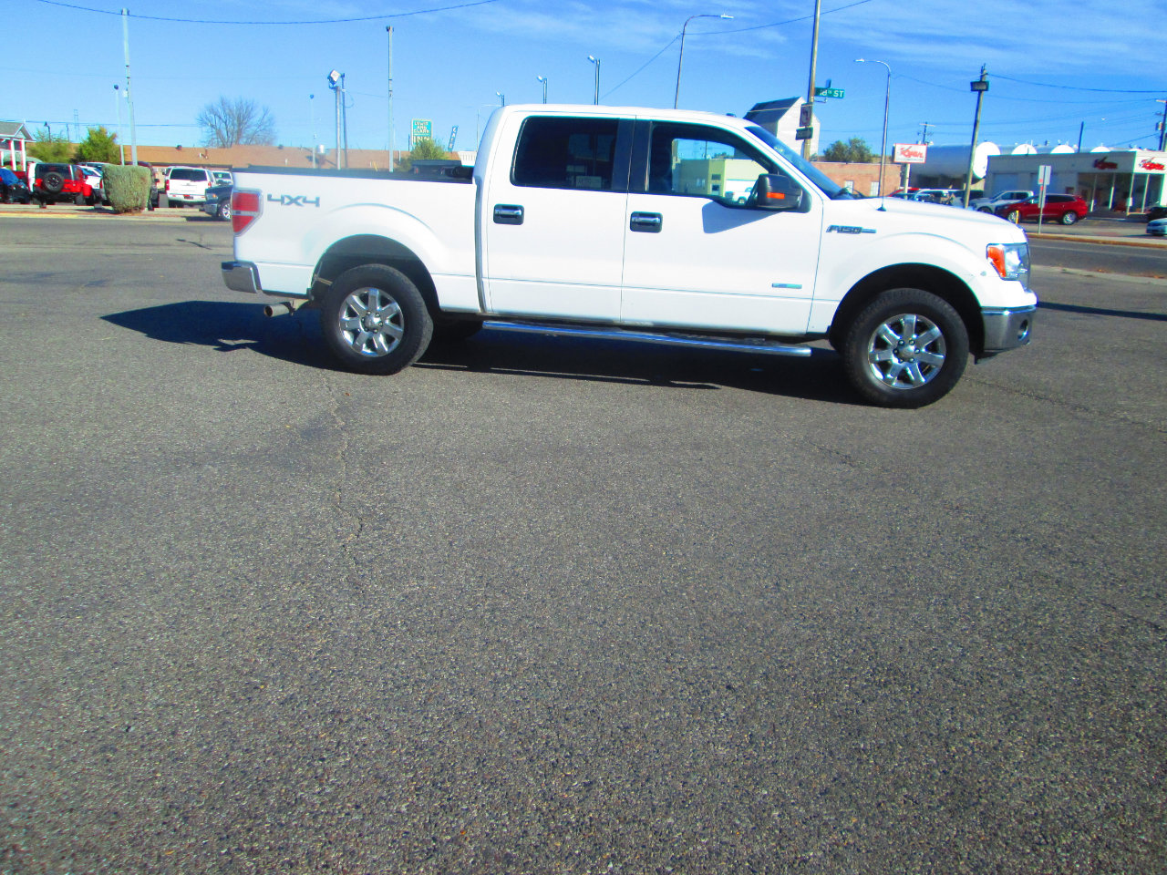 Used 2013 Ford F150 XLT w/ XLT Chrome Pkg image 2