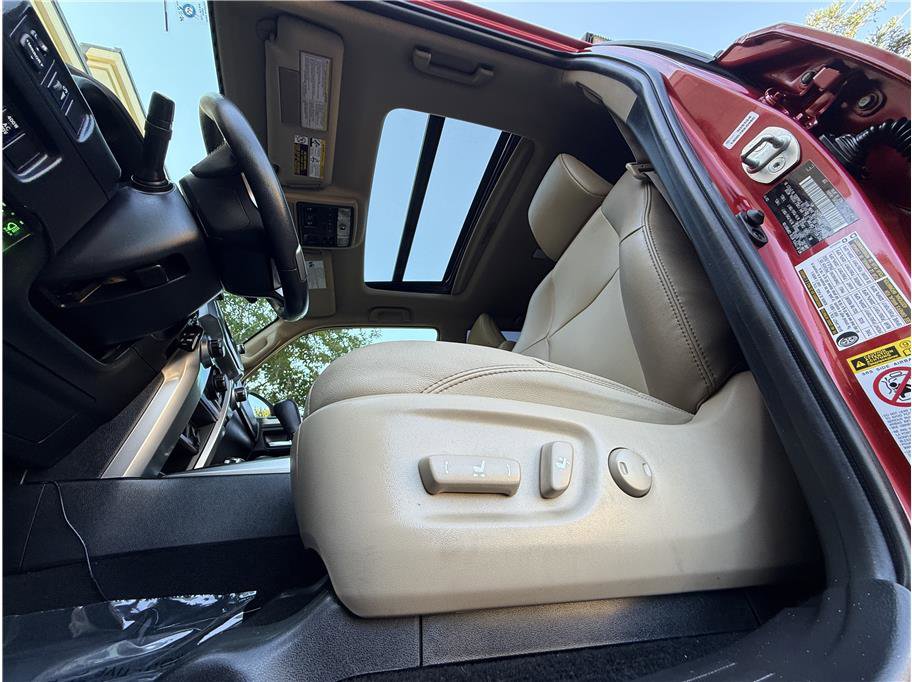 Used 2019 Toyota 4Runner SR5 Premium AWD/4WD image 20