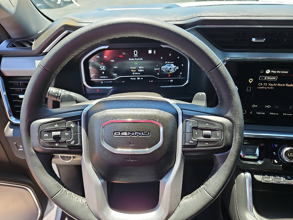 Used 2023 GMC Sierra 1500 Denali w/ Technology Package AWD/4WD image 14