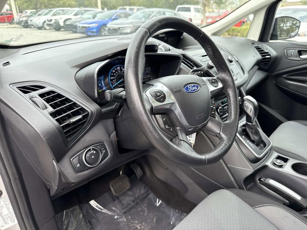 Used 2017 Ford C-MAX SE w/ Cold Weather Package image 24
