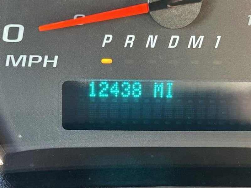 Used 2024 GMC Savana 2500 w/ Driver Convenience Package image 17