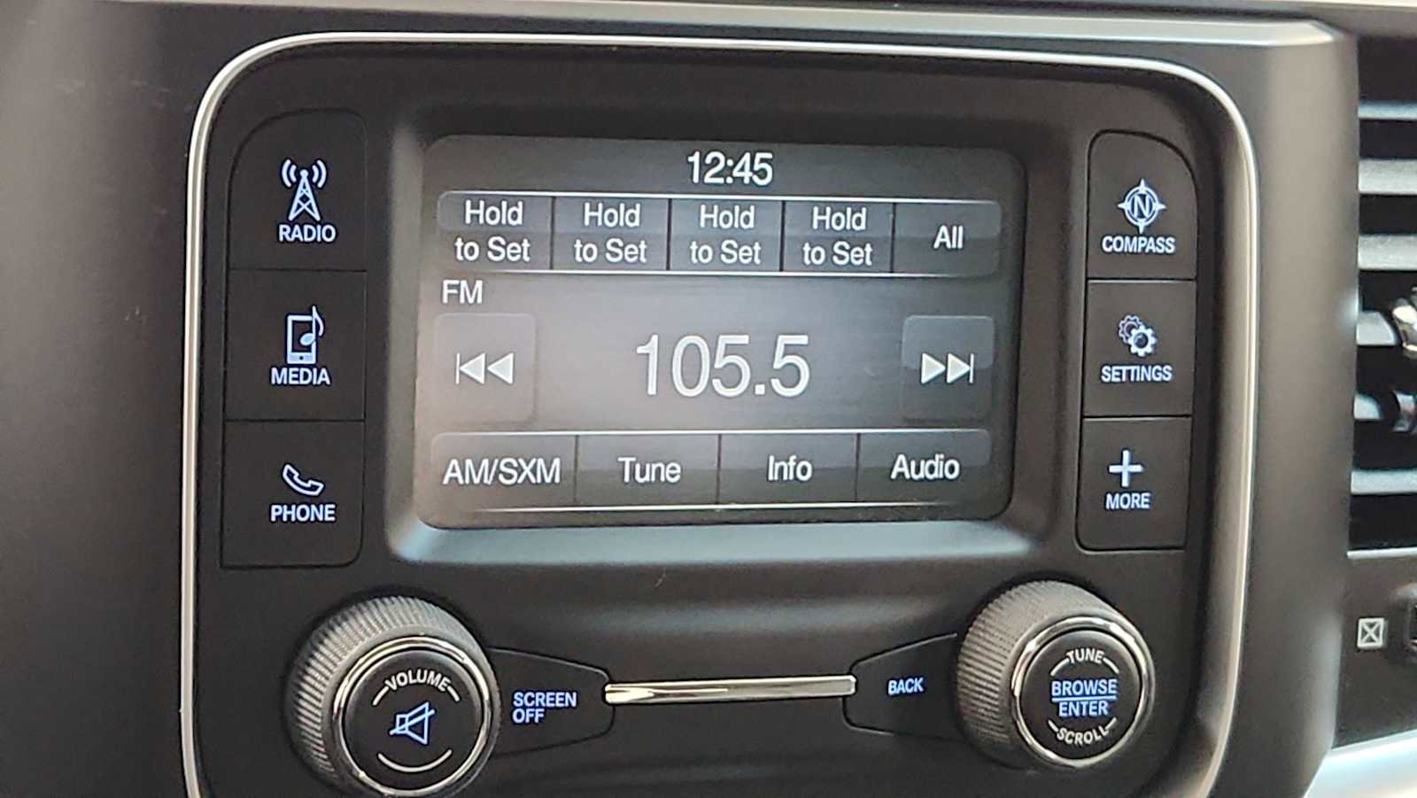 Used 2017 RAM 1500 Classic SLT image 18