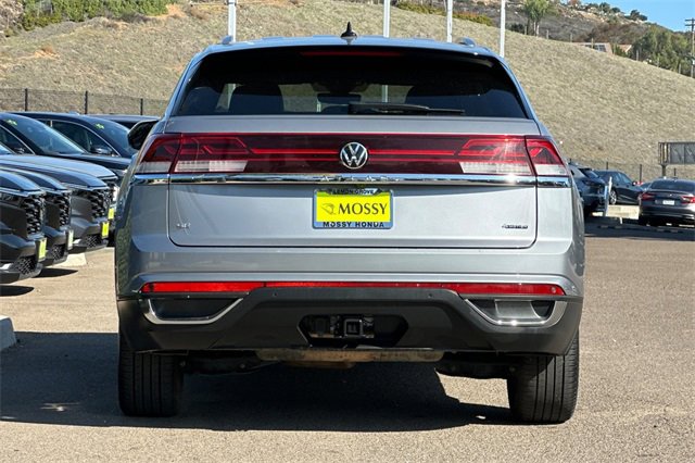 Used 2024 Volkswagen Atlas Cross Sport SE image 6