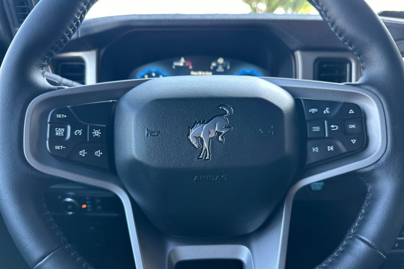 New 2025 Ford Bronco Outer Banks w/ Sasquatch Package image 23