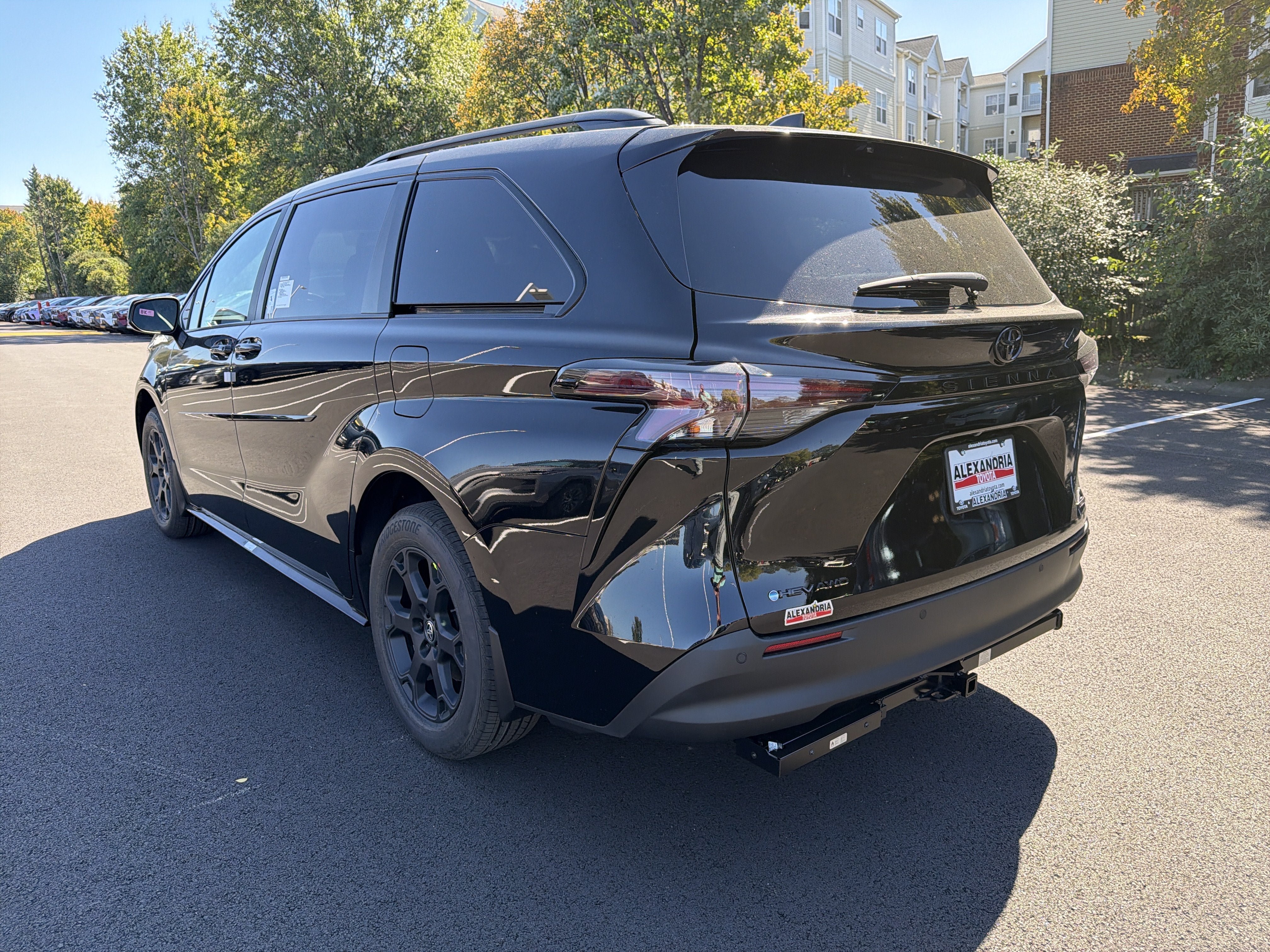 New 2026 Toyota Sienna AWD image 6