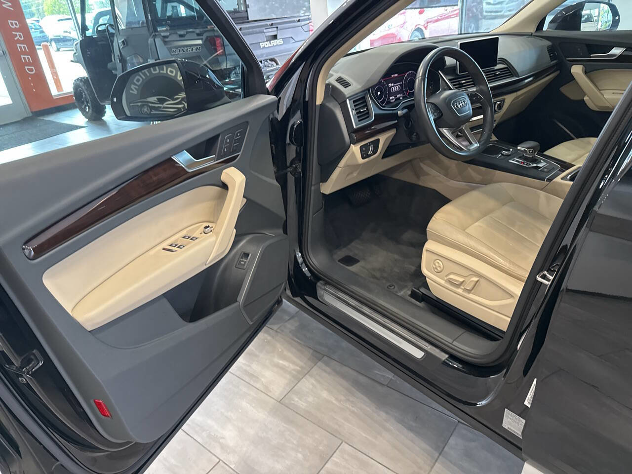 Used 2018 Audi Q5 2.0T Premium Plus w/ Premium Plus Package image 12