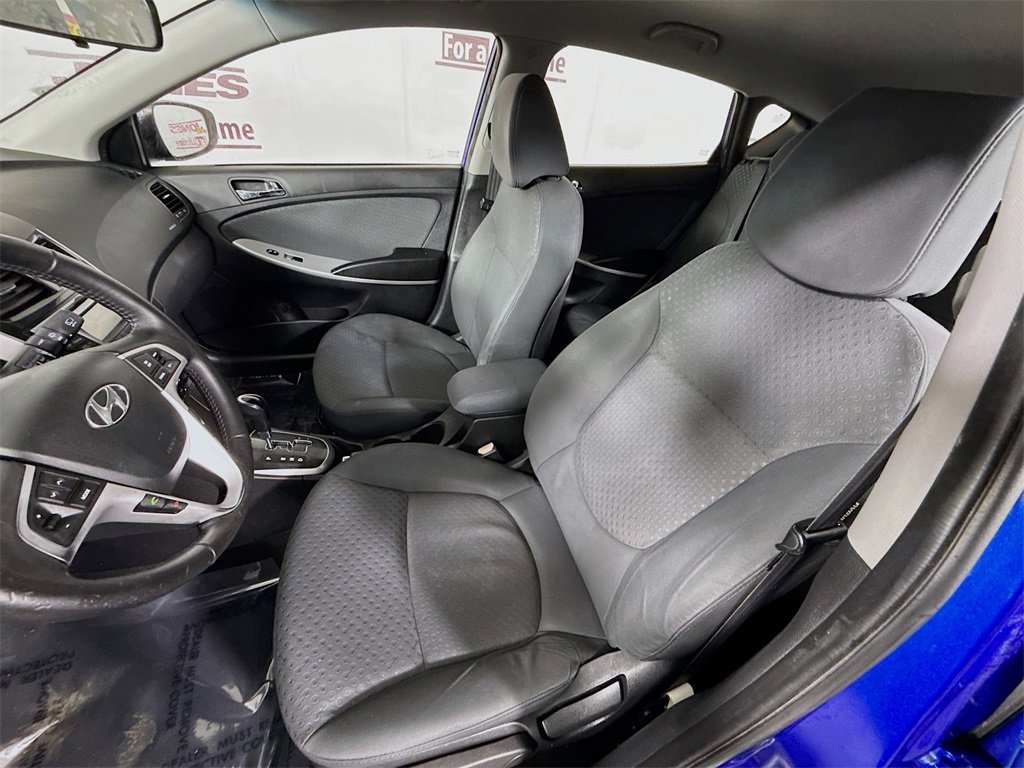 Used 2012 Hyundai Accent SE image 22