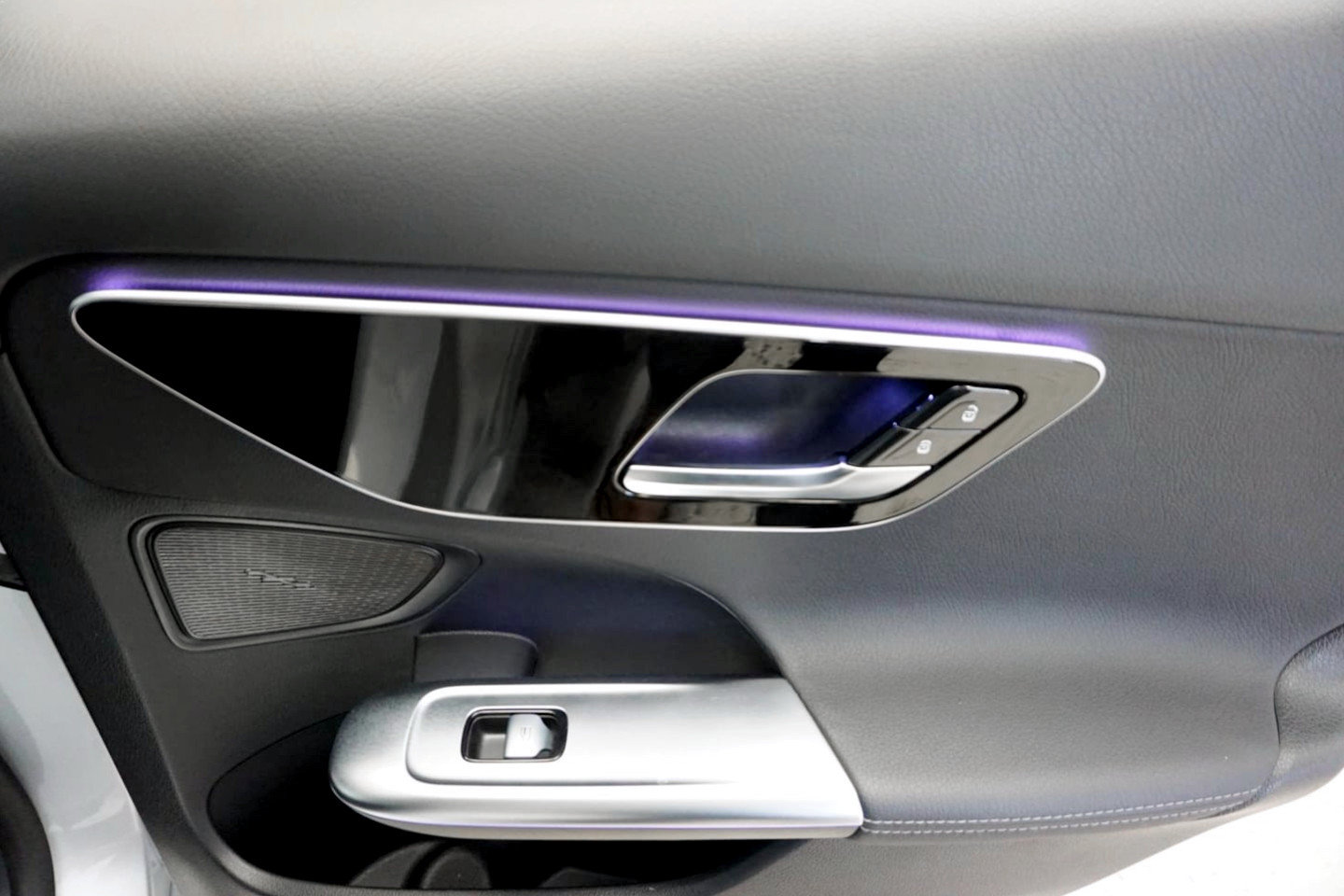 Used 2023 Mercedes-Benz C 300 Sedan image 19