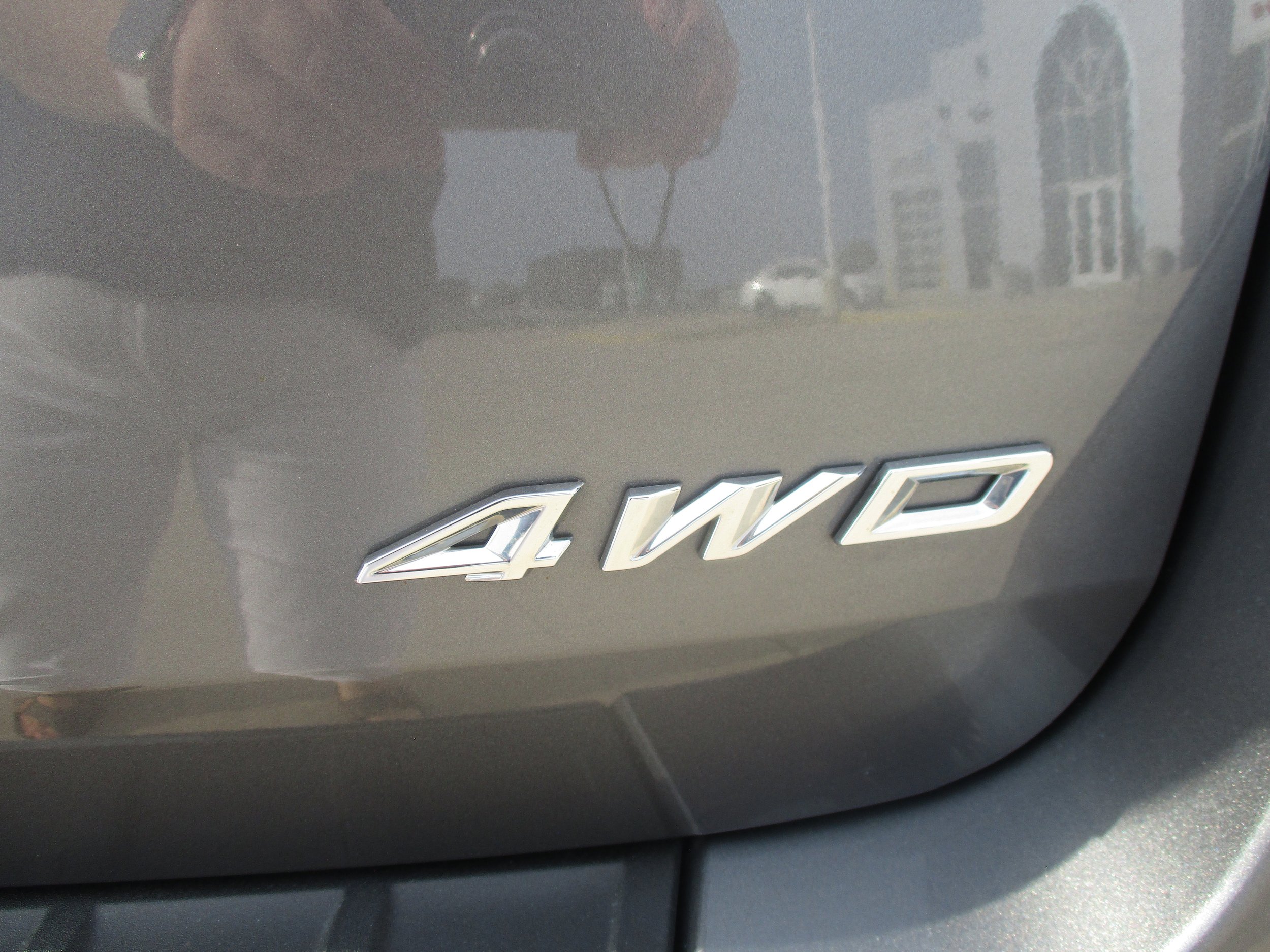 Used 2023 Ford Explorer XLT w/ Equipment Group 202A AWD/4WD image 6