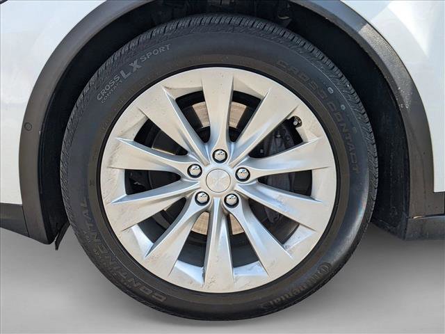 Used 2018 Tesla Model X 75D image 23