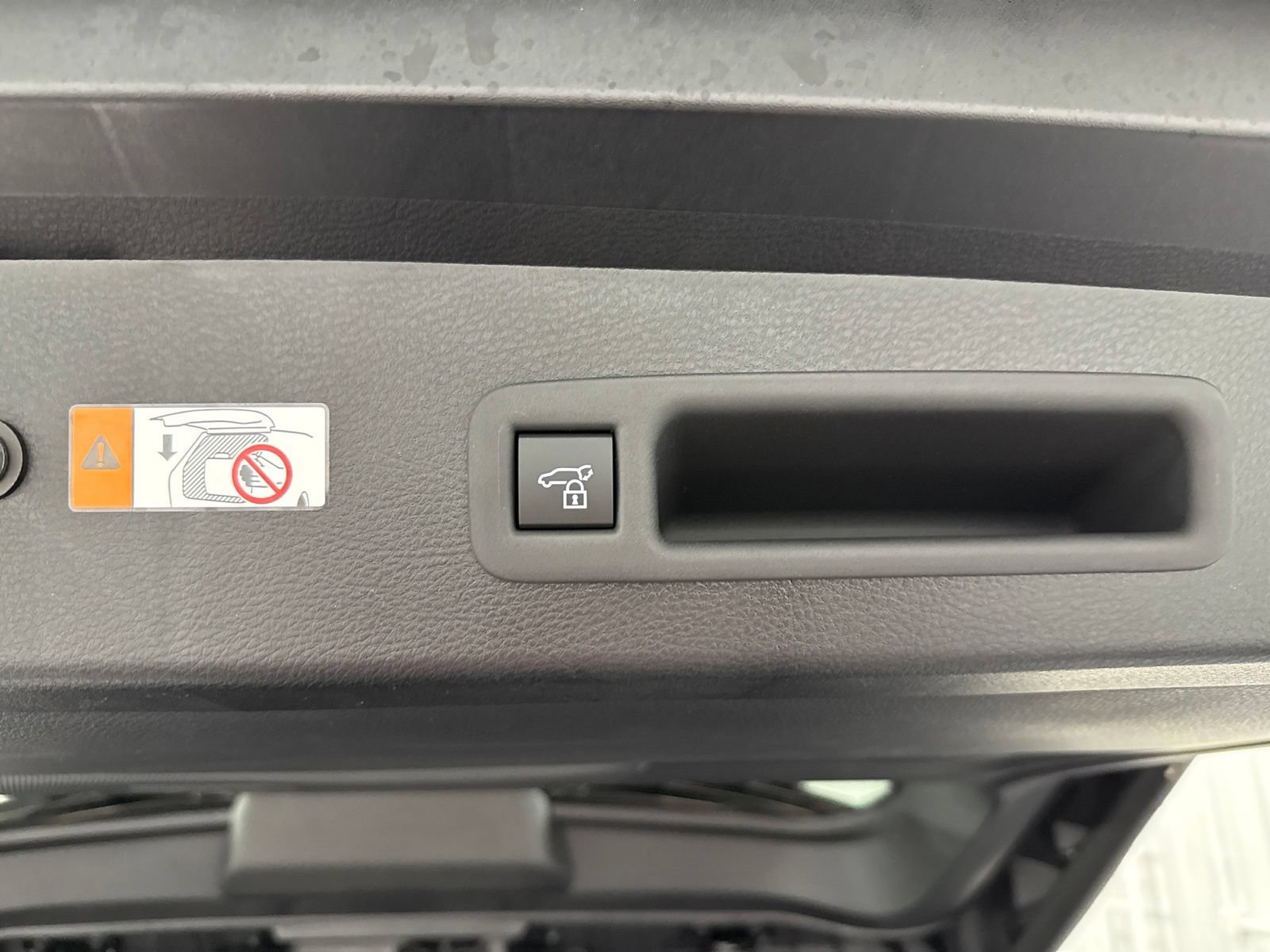 New 2026 Toyota Sienna XLE Woodland Edition AWD/4WD image 46