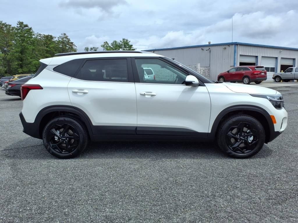 New 2026 Kia Seltos EX w/ EX Sunroof Package image 3