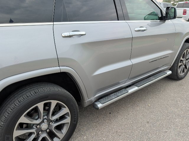 Used 2017 Jeep Grand Cherokee Overland w/ Jeep Active Safety Group AWD/4WD image 10