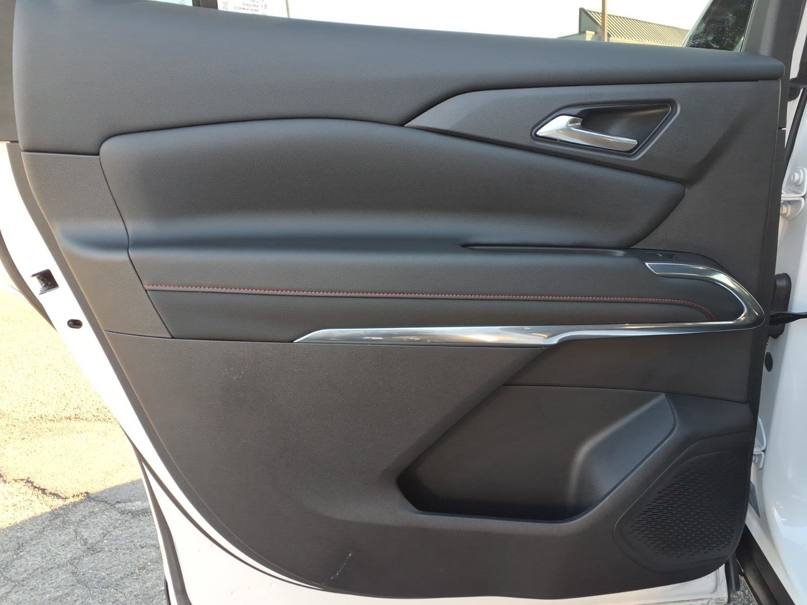 Certified 2025 Chevrolet Traverse Z71 w/ Driver Confidence Package AWD/4WD image 20