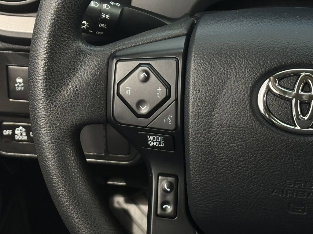 Used 2020 Toyota Tacoma SR w/ SR Convenience Package RWD image 13