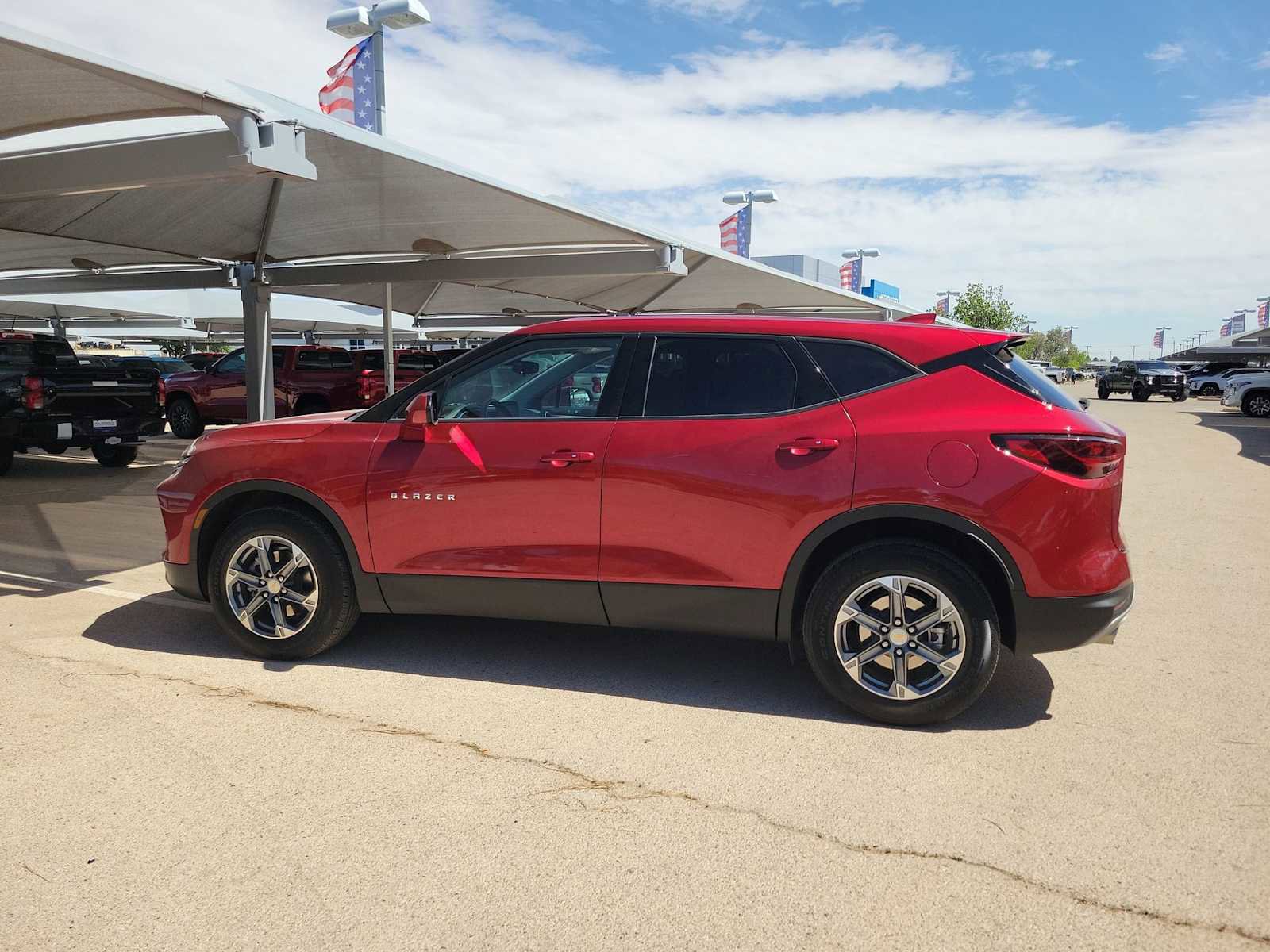 Used 2025 Chevrolet Blazer LT AWD/4WD image 5
