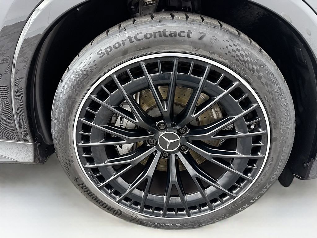 Certified 2025 Mercedes-Benz GLC 43 AMG 4MATIC image 31