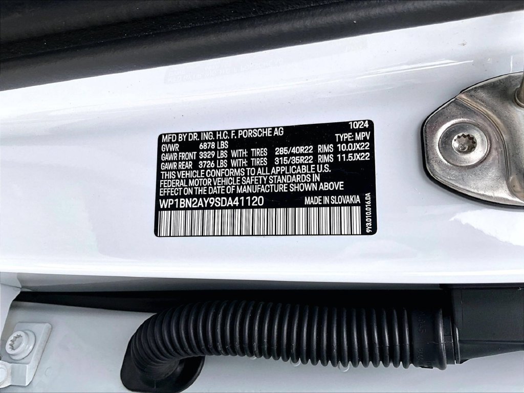 Certified 2025 Porsche Cayenne S AWD/4WD image 26