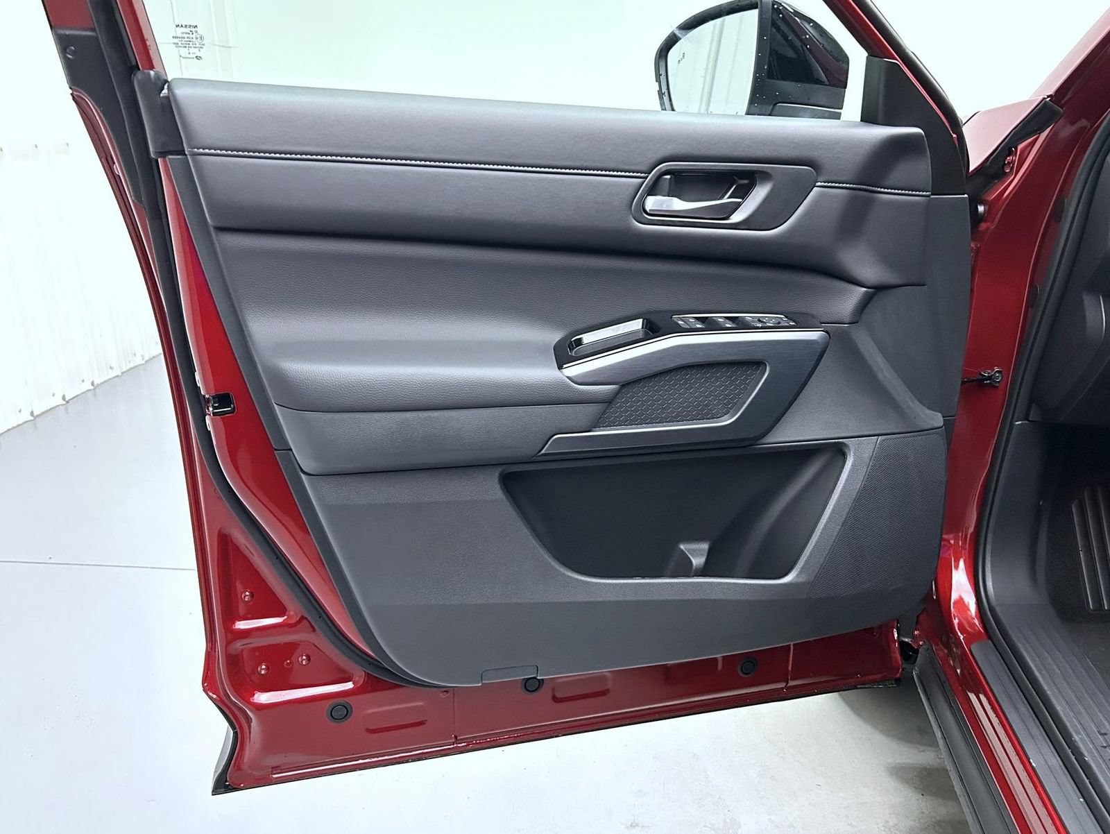 New 2026 Nissan Pathfinder SL w/ SL Premium Package AWD/4WD image 9