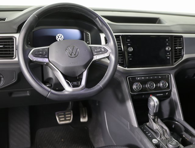 Used 2023 Volkswagen Atlas SEL R-Line image 11