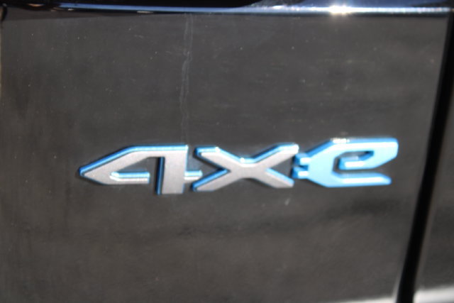 Used 2024 Jeep Wrangler Unlimited w/ Convenience Group AWD/4WD image 6