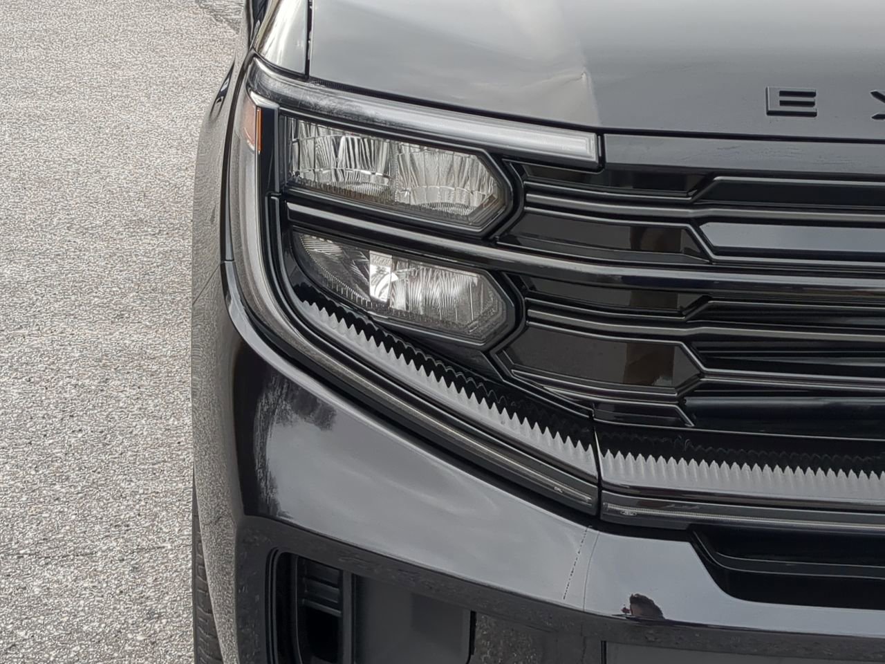 New 2026 Ford Expedition Platinum w/ Stealth Appearance Package image 8