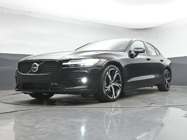 Used 2023 Volvo S60 B5 Ultimate w/ Protection Package Premier FWD image 37