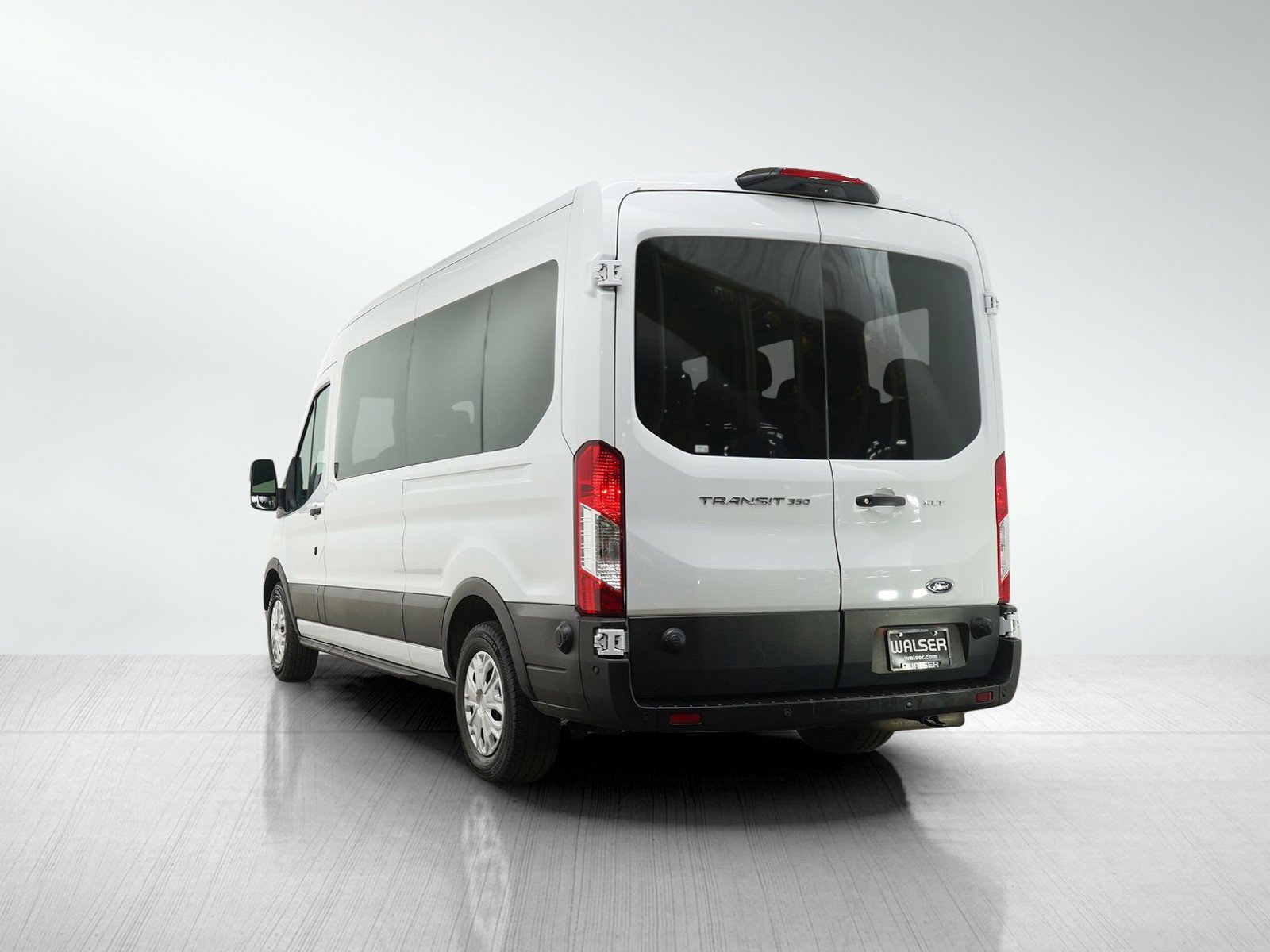 Used 2024 Ford Transit 350 XLT image 3