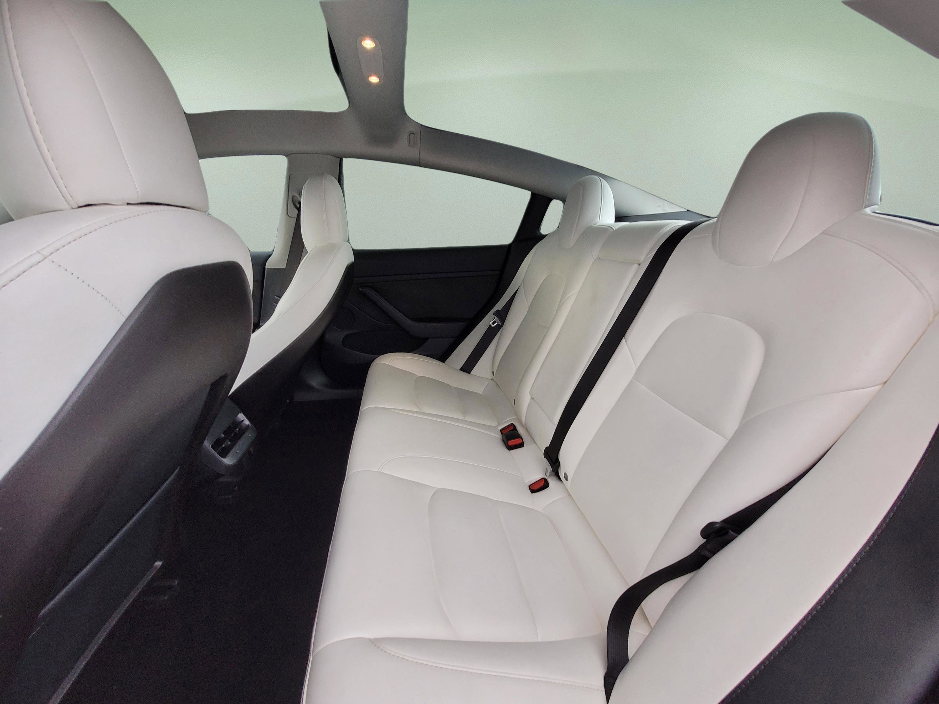 Used 2021 Tesla Model 3 Long Range image 16