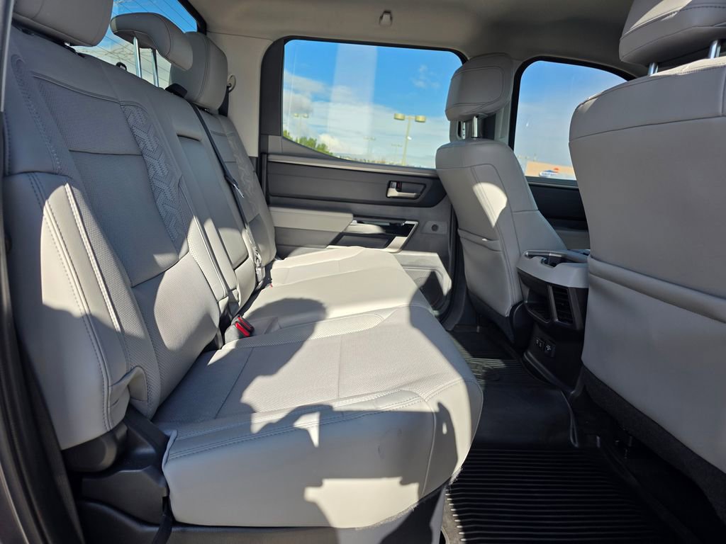 Used 2024 Toyota Tundra Limited image 28