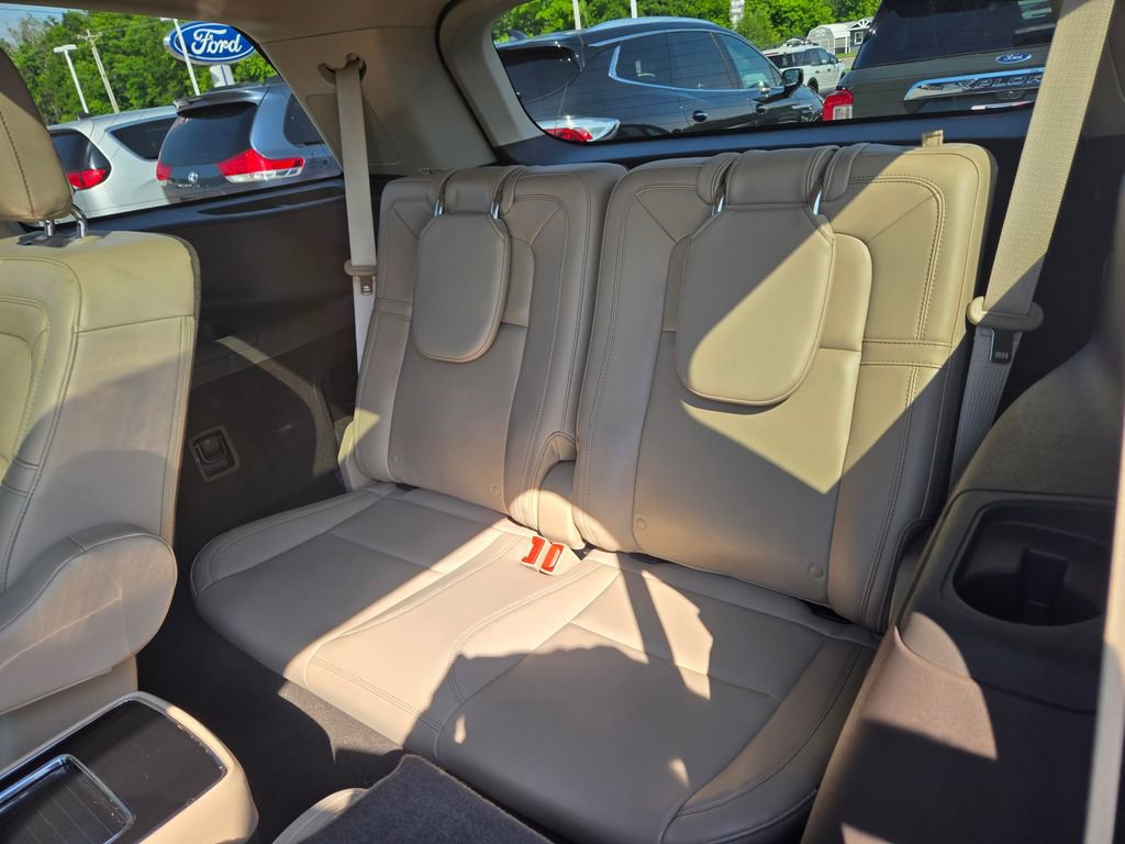 Used 2023 Lincoln Aviator Reserve w/ Equipment Group 201A AWD/4WD image 9