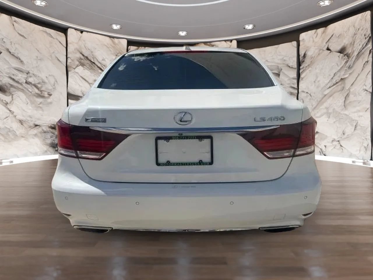 Used 2017 Lexus LS 460 F Sport w/ F Sport Package RWD image 4