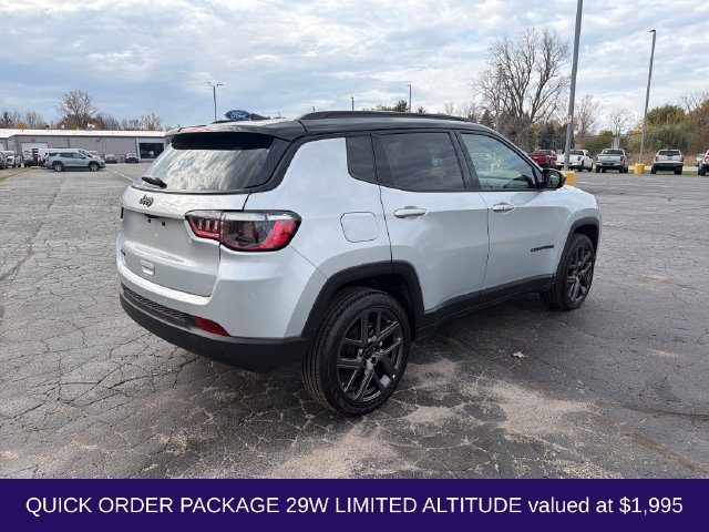 Used 2026 Jeep Compass Limited AWD/4WD image 10