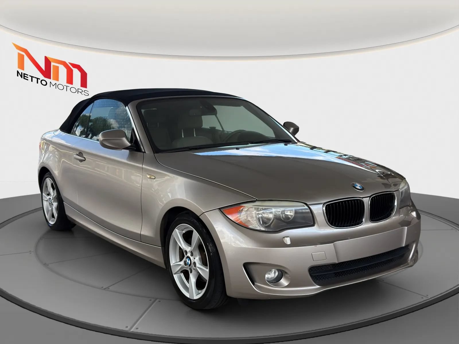 Used 2012 BMW 128i Convertible RWD image 7