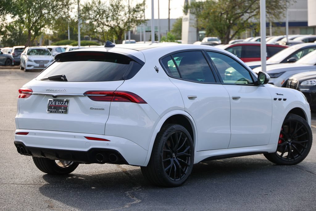 Used 2024 Maserati Grecale Modena AWD/4WD image 3