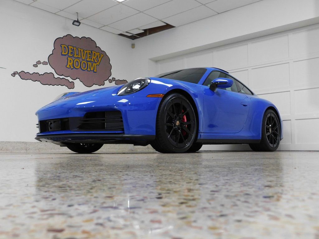 Used 2025 Porsche 911 Carrera S image 7