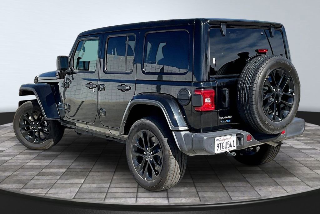 Certified 2025 Jeep Wrangler Unlimited Sahara w/ Safety Group AWD/4WD image 21