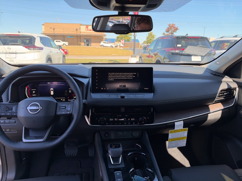 New 2026 Nissan Rogue Platinum w/ Platinum Premium Package AWD/4WD image 15