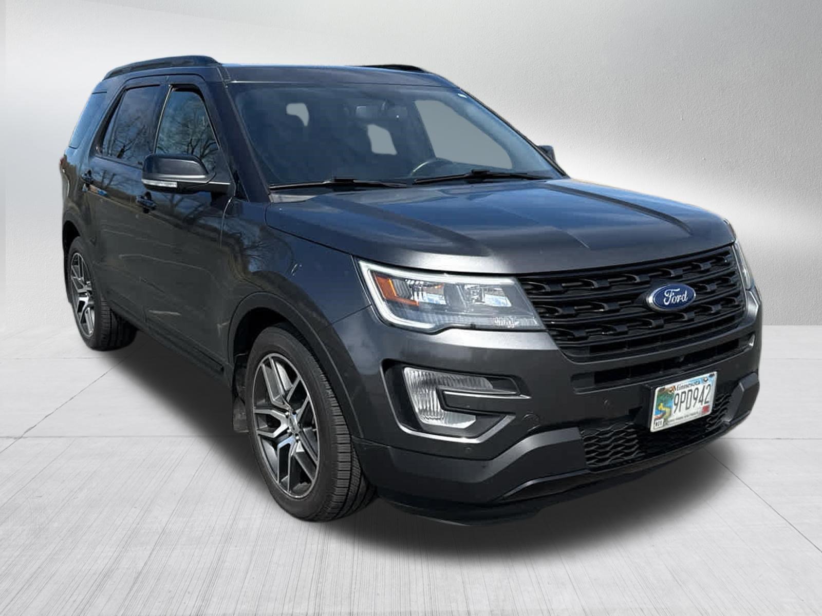 Used 2017 Ford Explorer Sport w/ Equipment Group 401A image 2