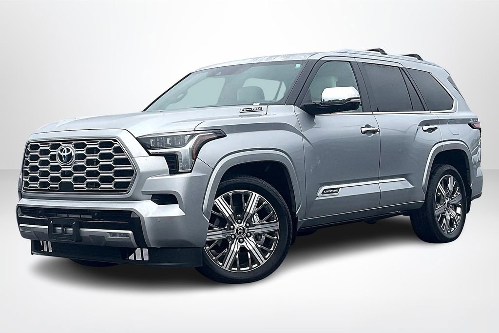 Used 2024 Toyota Sequoia Capstone image 3
