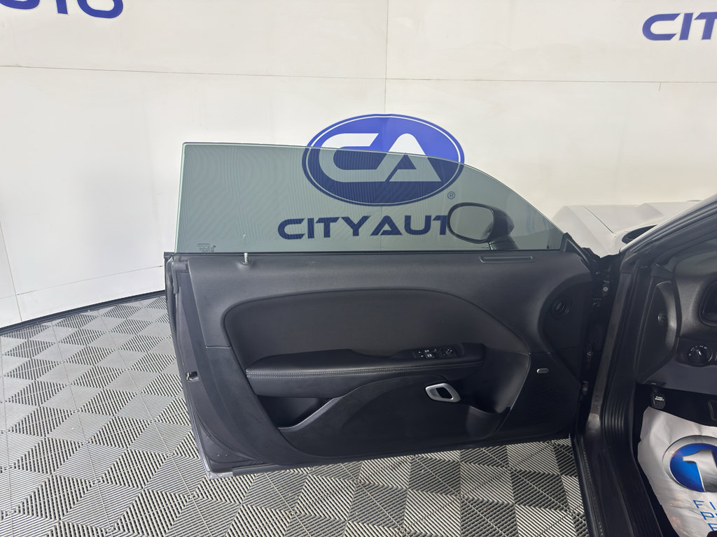 Used 2023 Dodge Challenger SXT RWD image 14