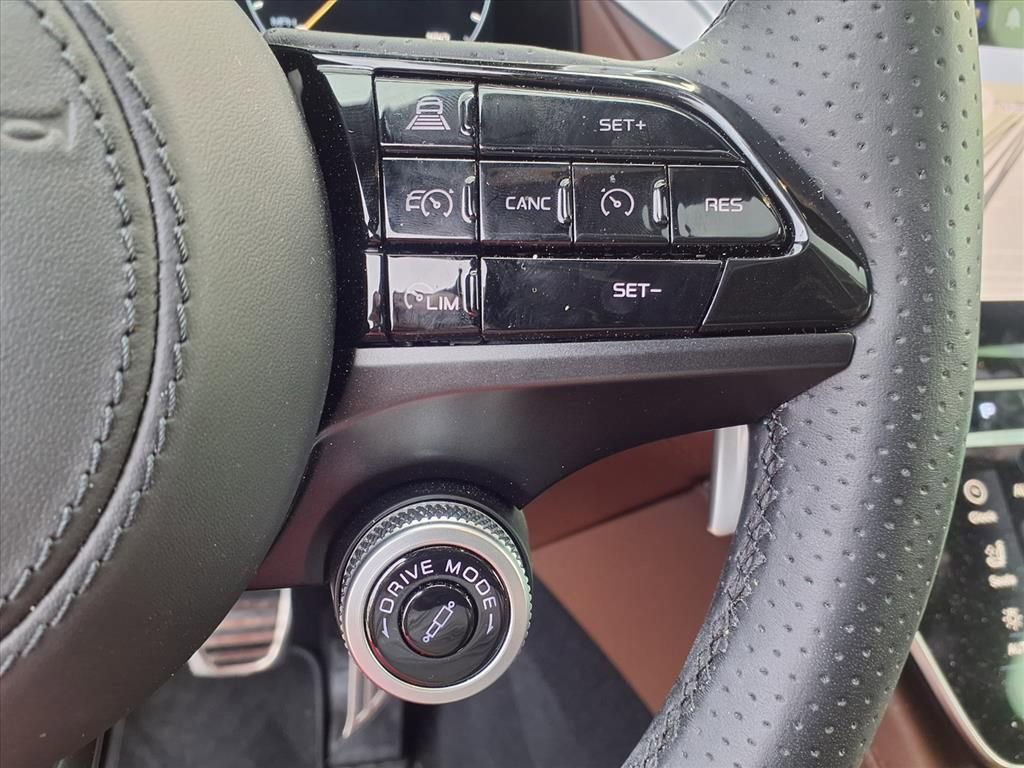 New 2026 Maserati Grecale Modena image 19