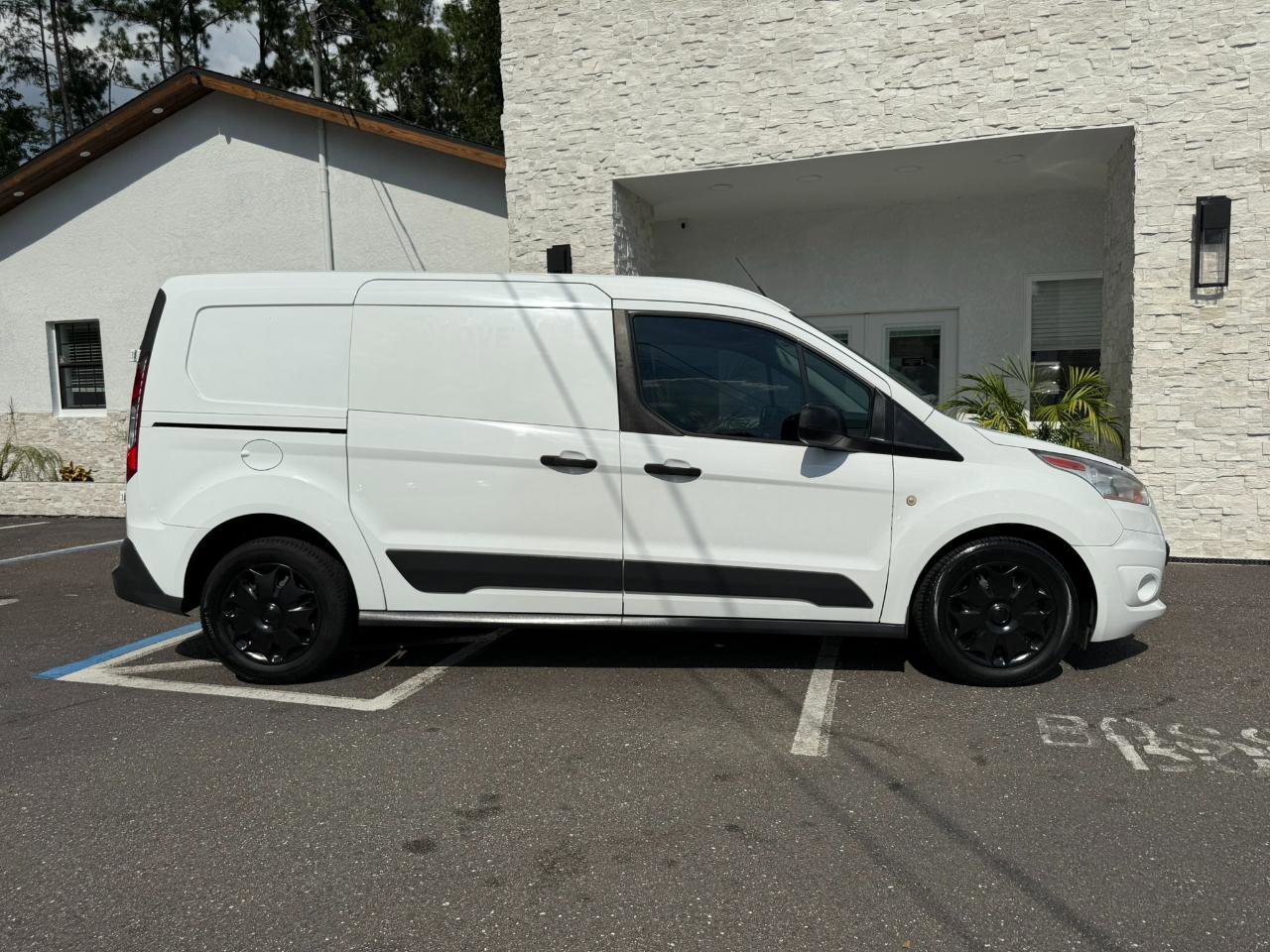 Used 2016 Ford Transit Connect XLT FWD image 14