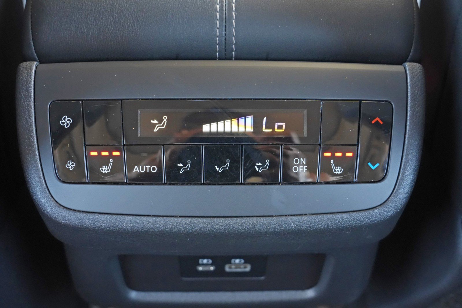Used 2023 Nissan Pathfinder SL w/ SL Premium Package FWD image 33