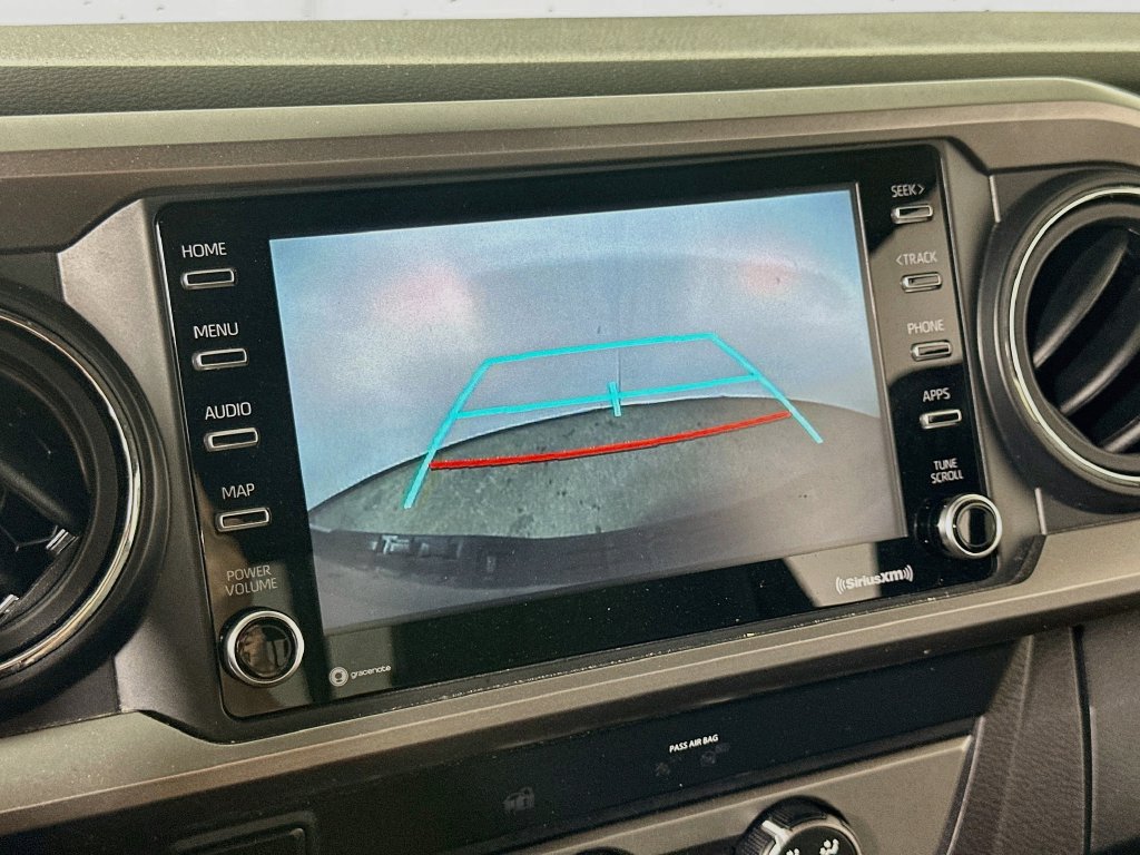 Used 2022 Toyota Tacoma SR5 RWD image 11
