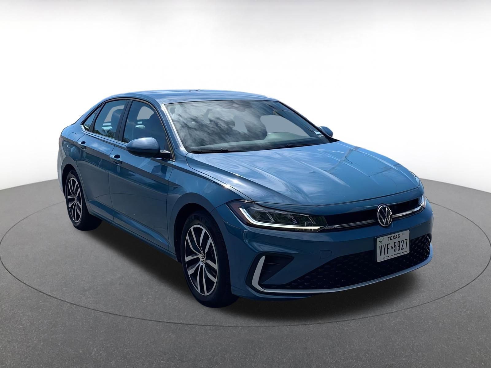 Used 2025 Volkswagen Jetta SE